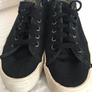 DKNY Black Platform  Laceup Sneakers